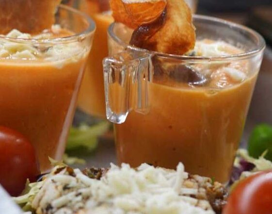 Qué hace especial comer frente mar Mojácar Playa